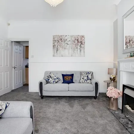 Stylish 3-Bedroom Oasis In Darlington, Sleeps 5 Darlington  Exterior photo