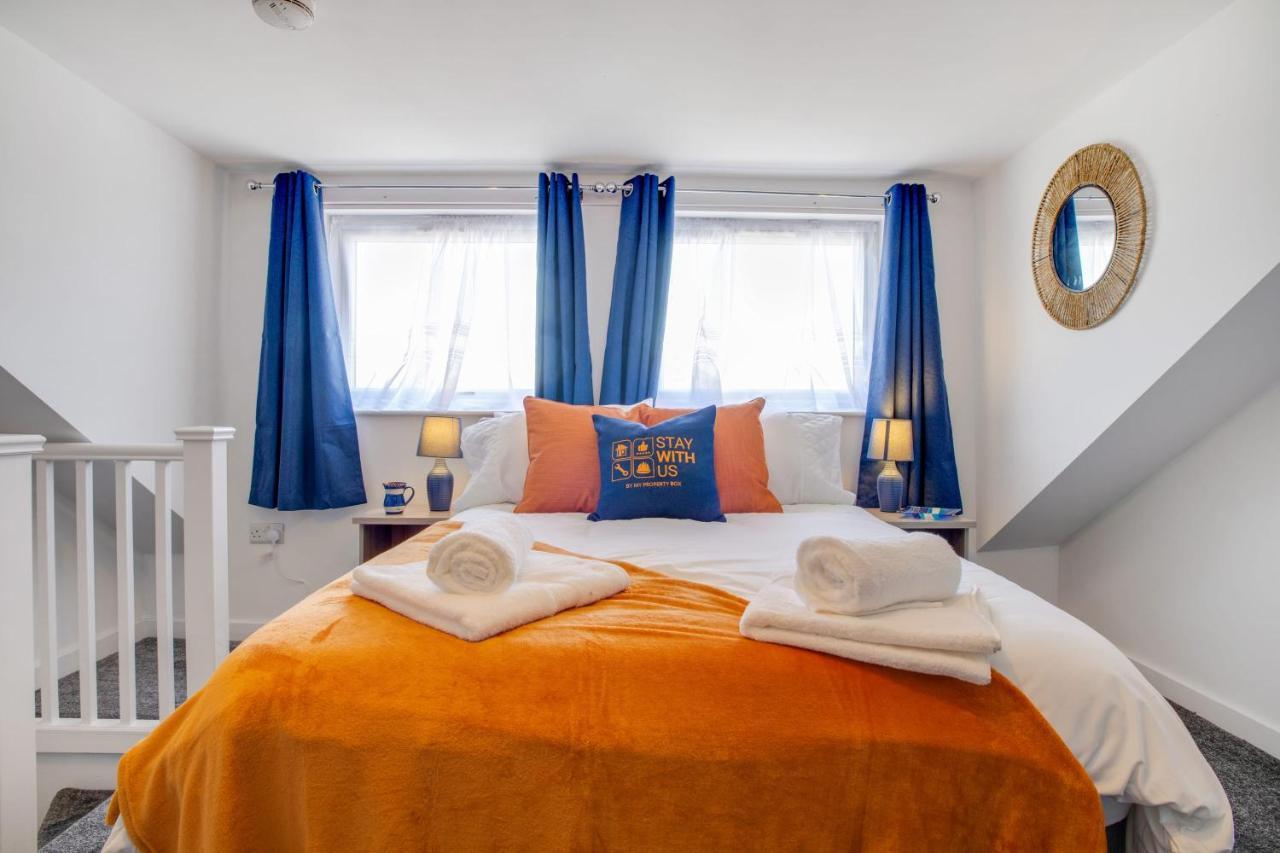 Stylish 3-bedroom Oasis In Darlington, Sleeps 5 * Darlington (Durham)